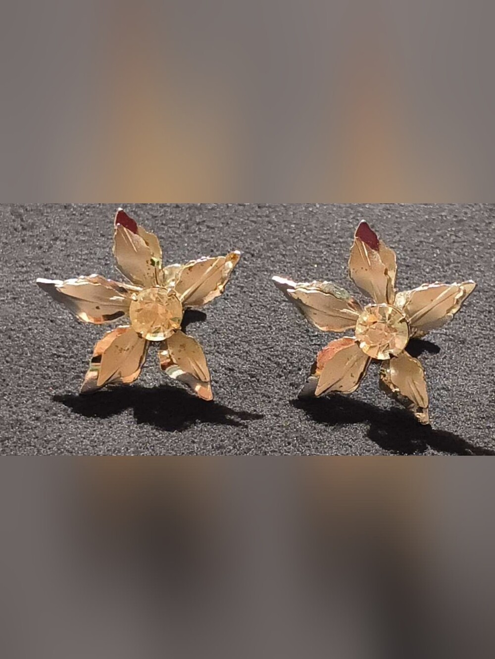 Vintage 1950s Bugbee & Niles B.N. Gold Floral Rhinestone Screw-Back Earrings